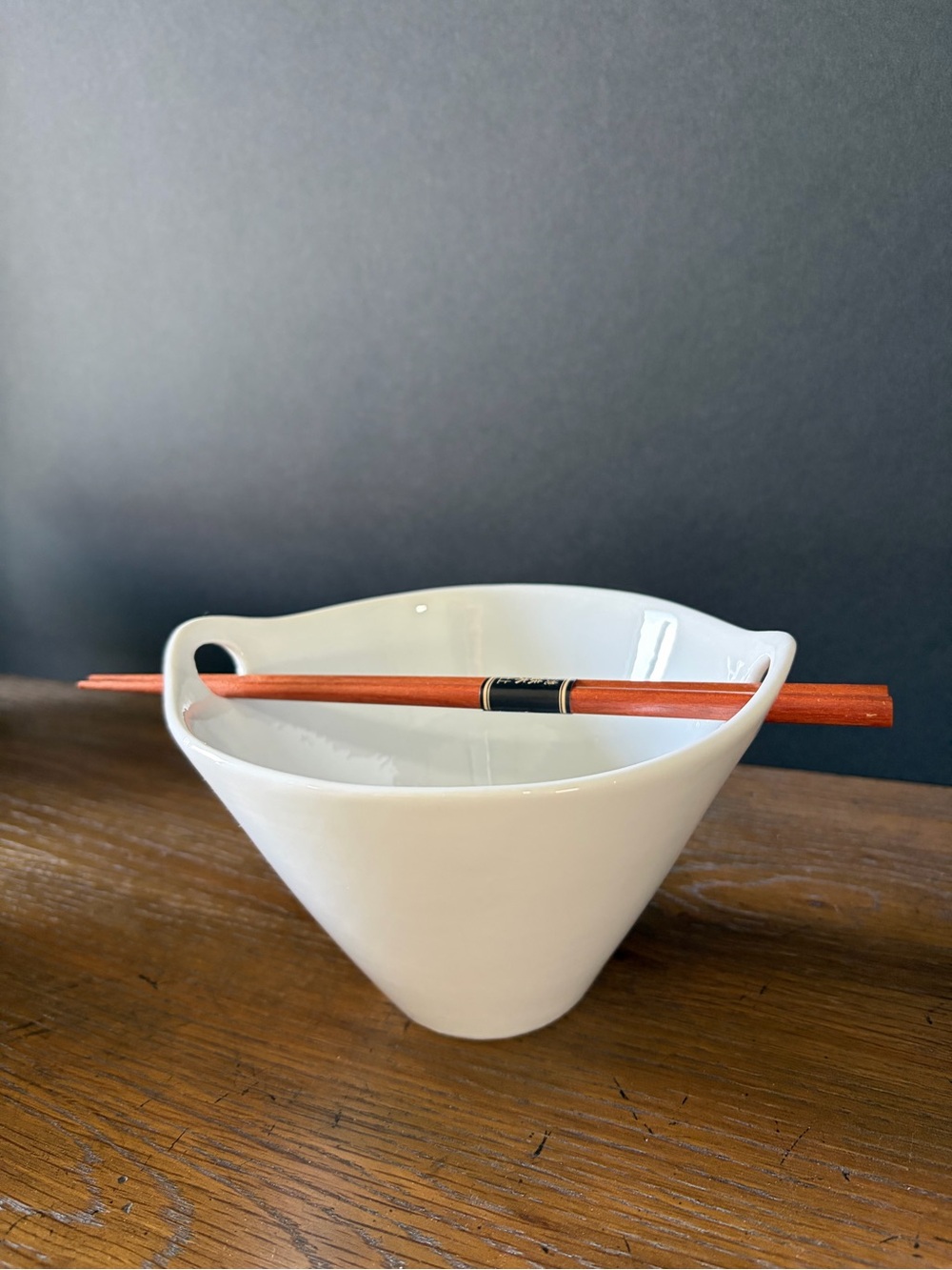 Set of 4 Crate & Barrel Kai Noodle Bowls with Chopsticks